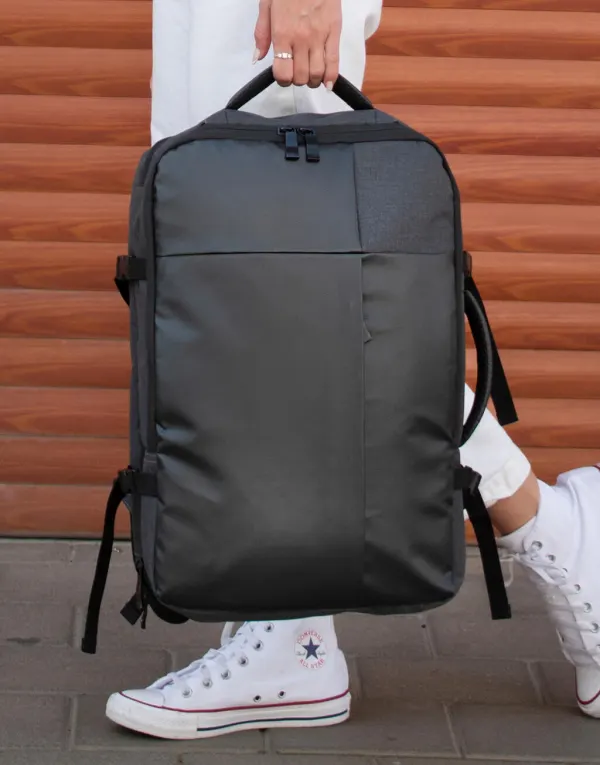 Vienna Overnight Laptop Backpack porté — vue 1