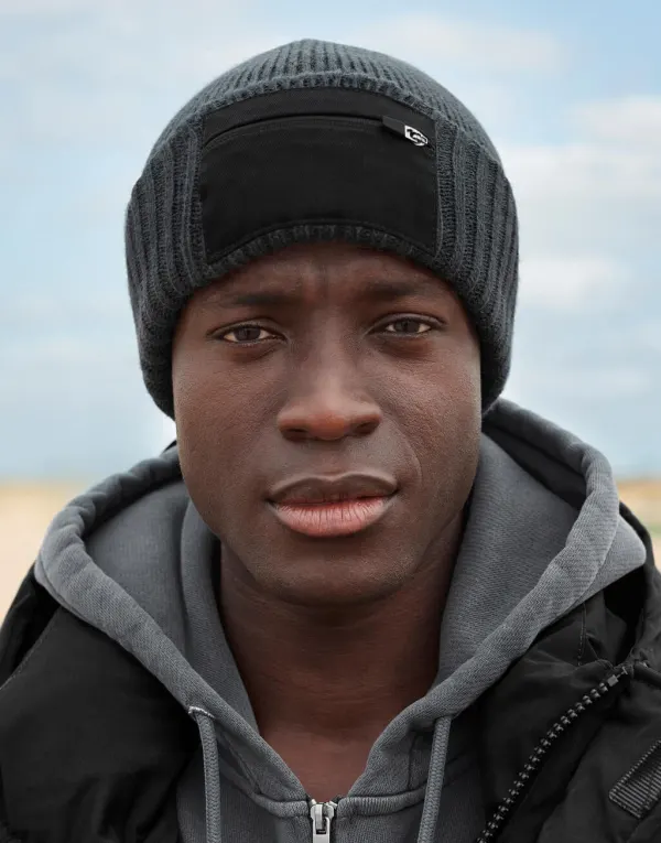 Zip Patch Beanie porté — vue 1