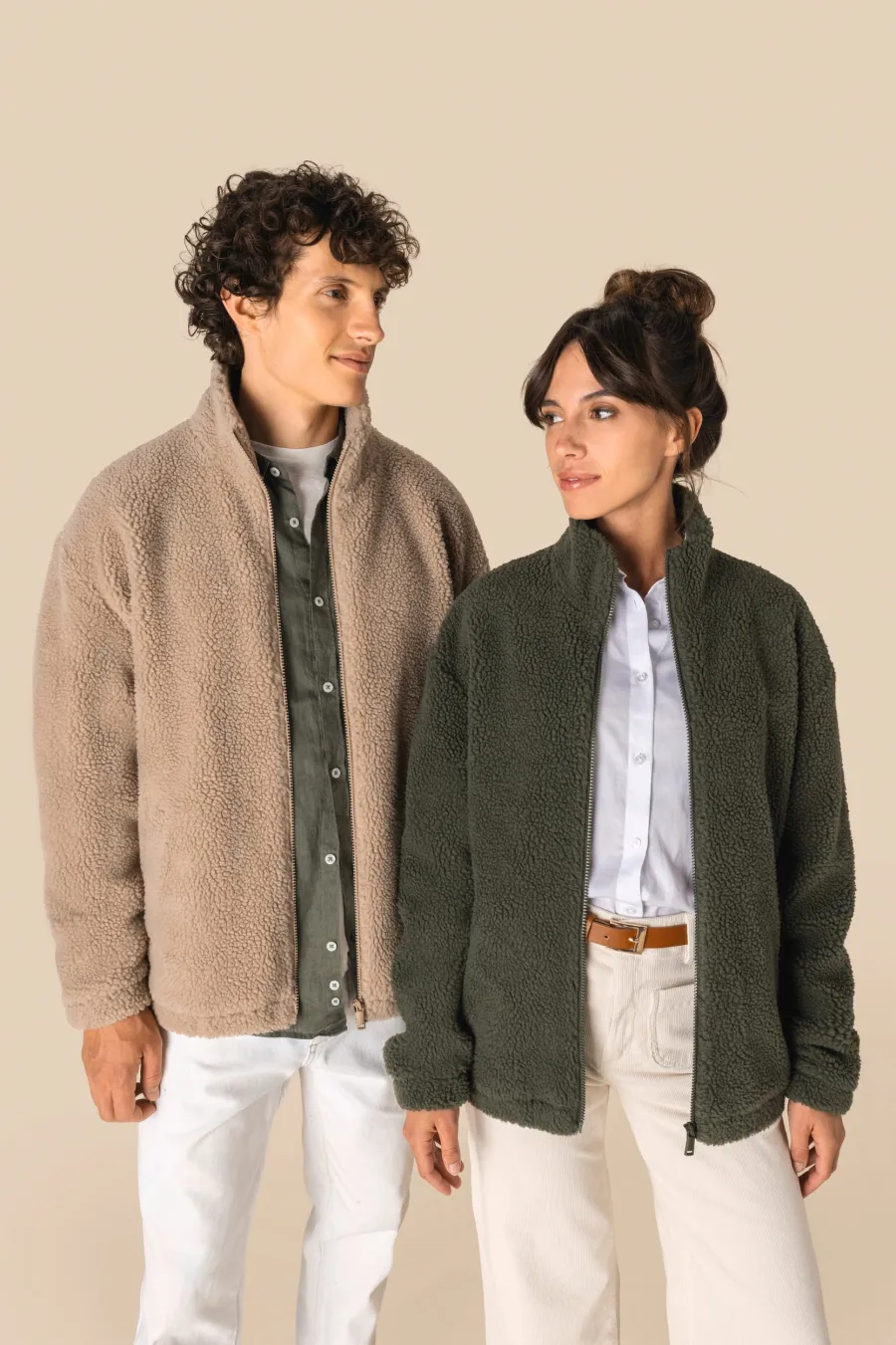 Sweat-shirt zippé à épaules tombantes en sherpa unisexe — Spasso personnalisable