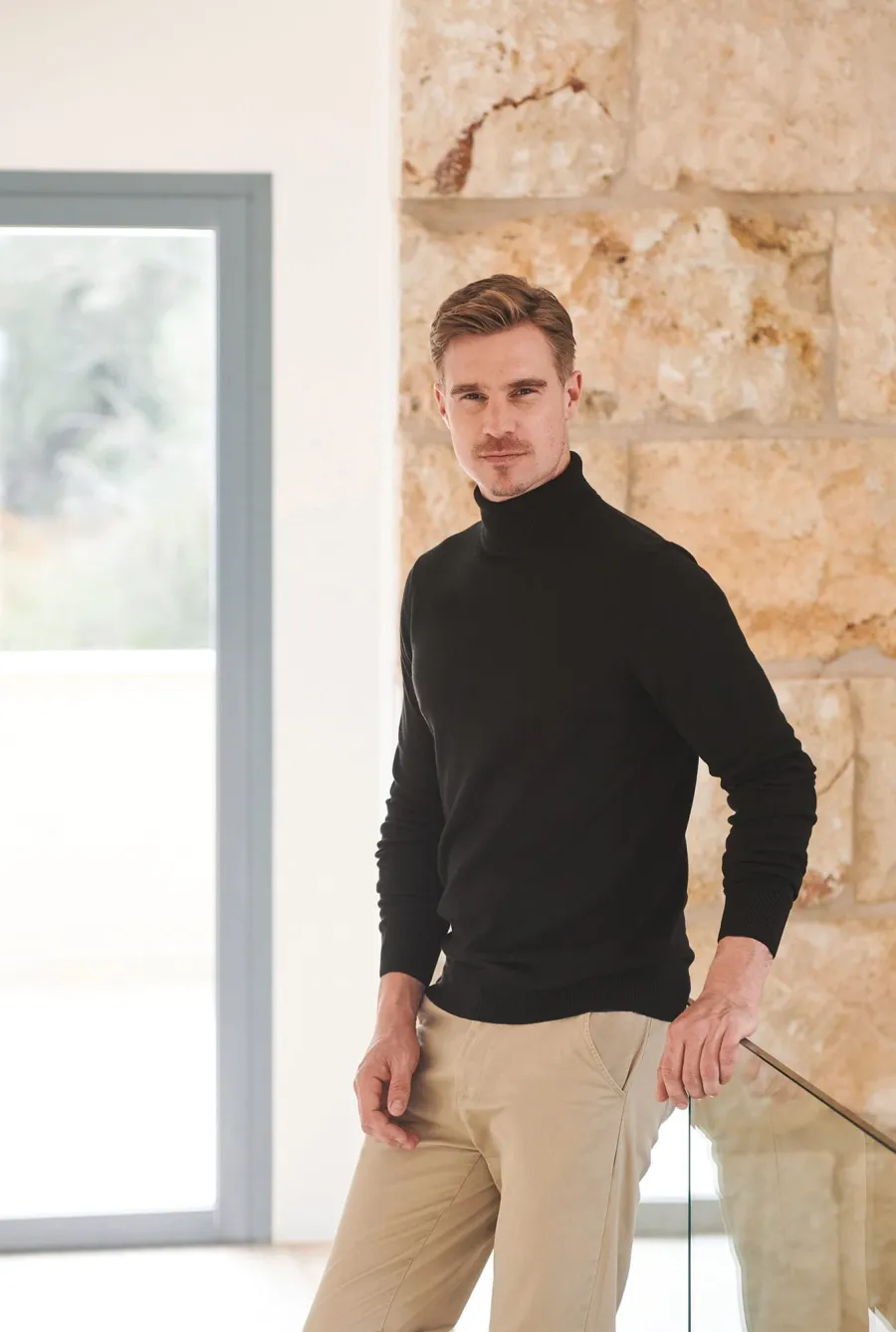 Pull col roulé — Henbury personnalisable