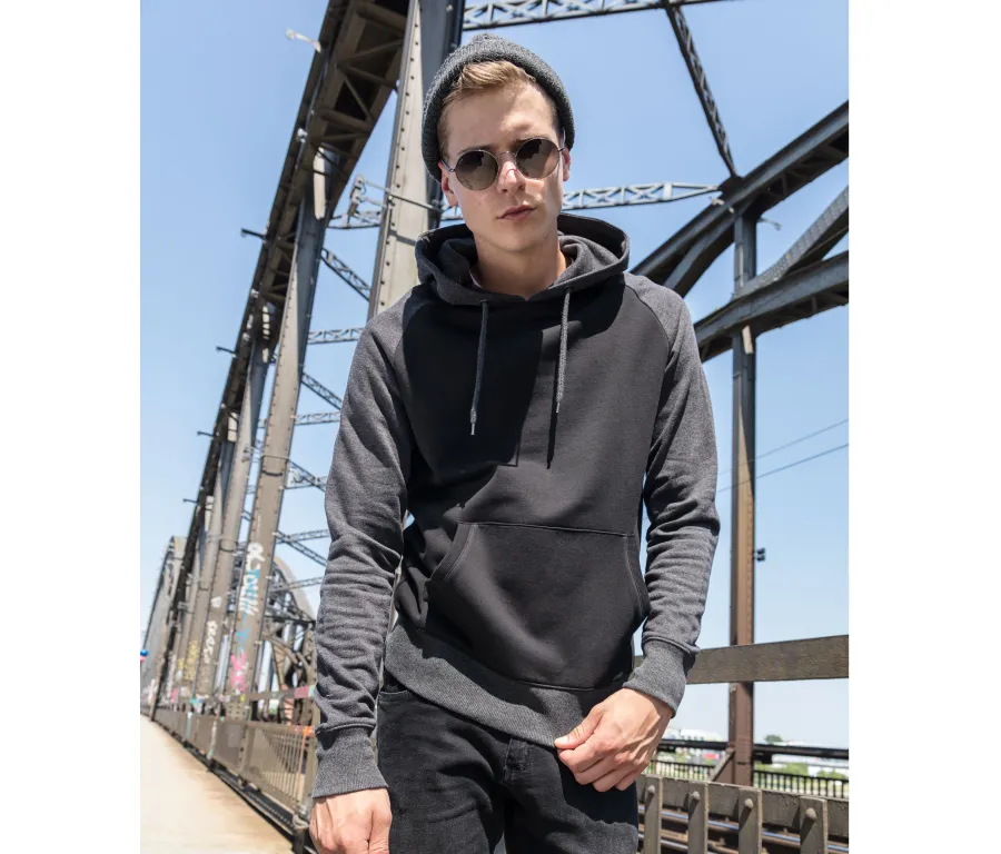 Sweat capuche manches raglan — Build Your Brand personnalisable