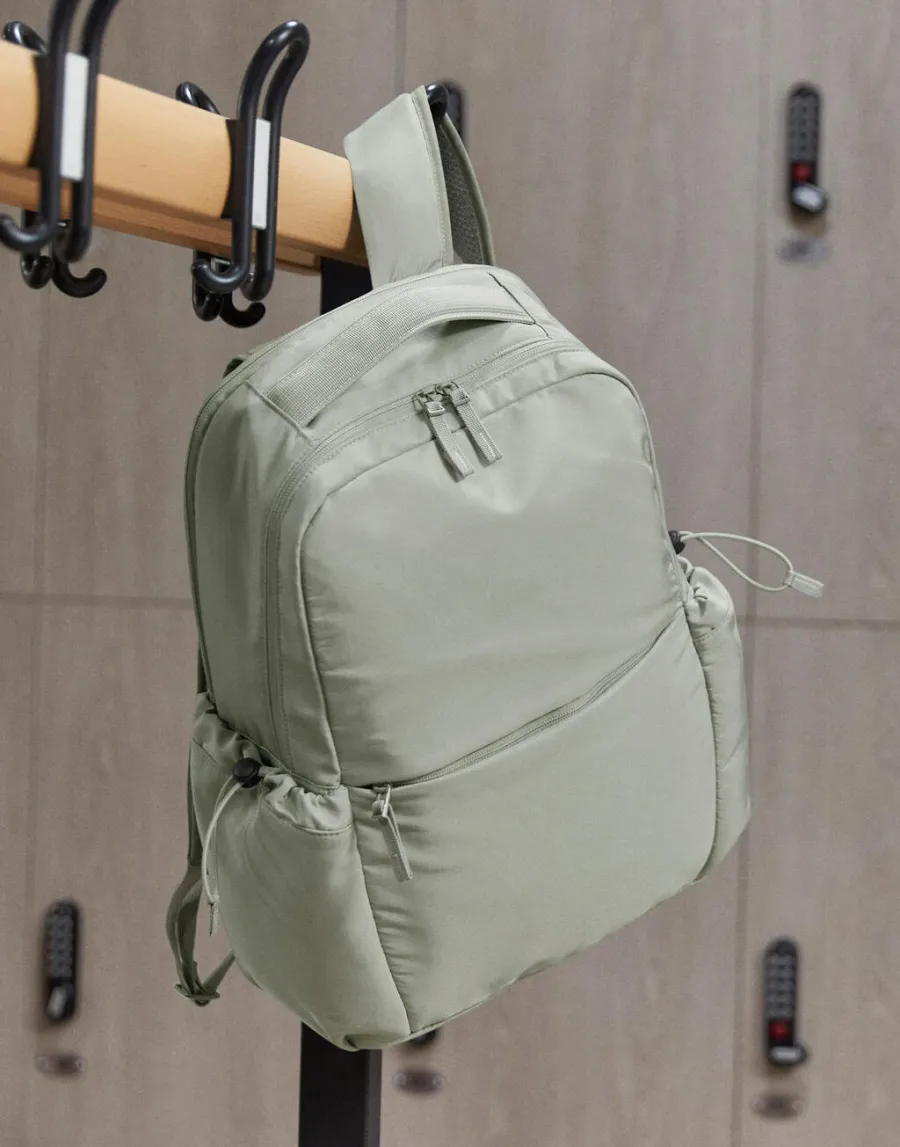 Studio Backpack — Quadra personnalisable