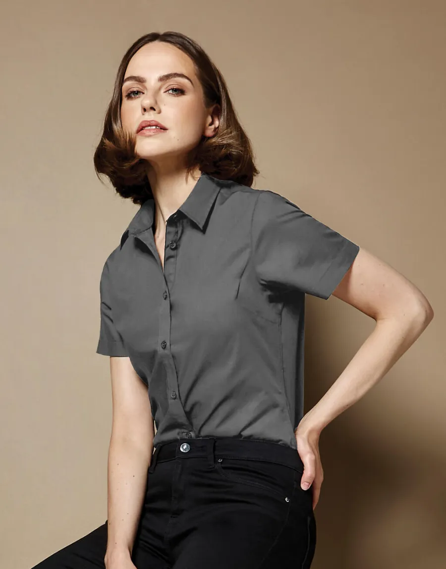 Women's Tailored Fit Poplin Shirt SSL — Kustom Kit personnalisable