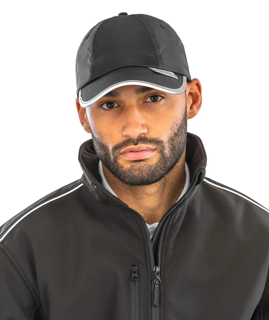 Casquette avec bordures réfléchissantes — Result personnalisable