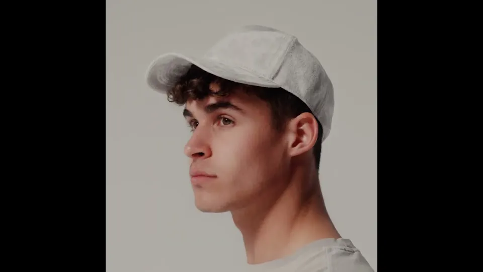 Vidéo du produit Casquette Suede 6 Panneaux