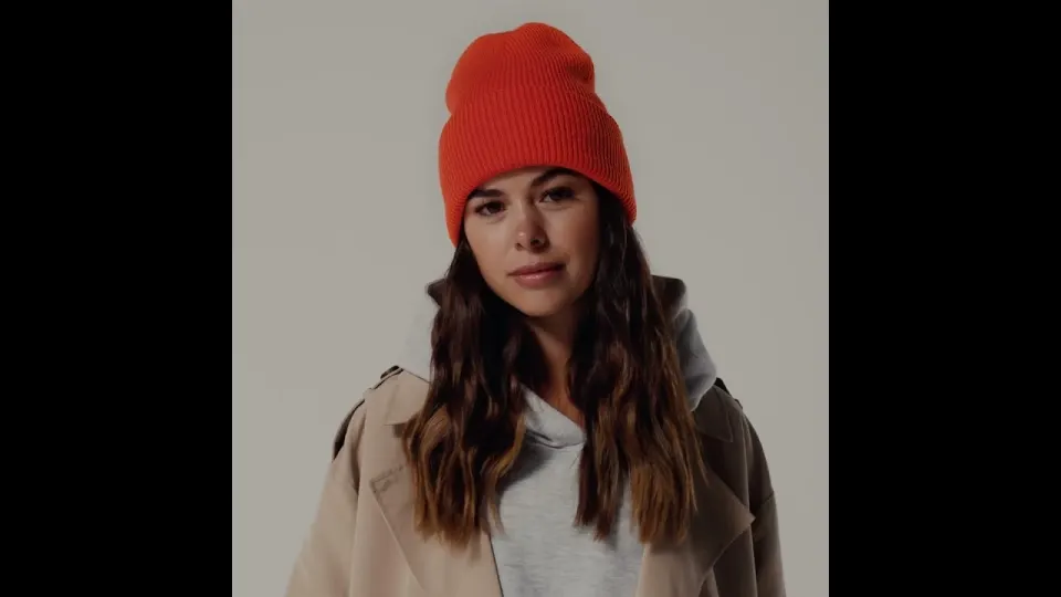 Vidéo du produit Classic Engineered Deep Cuffed Beanie