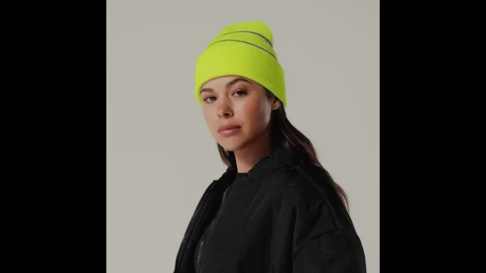 Vidéo du produit Enhanced-Viz Knitted Hat