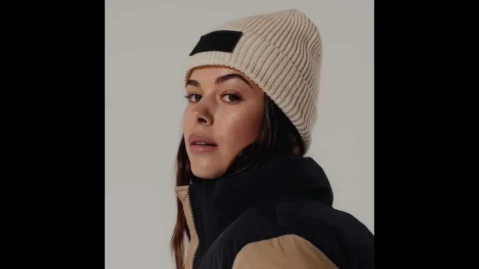 Vidéo du produit Fashion Patch Beanie