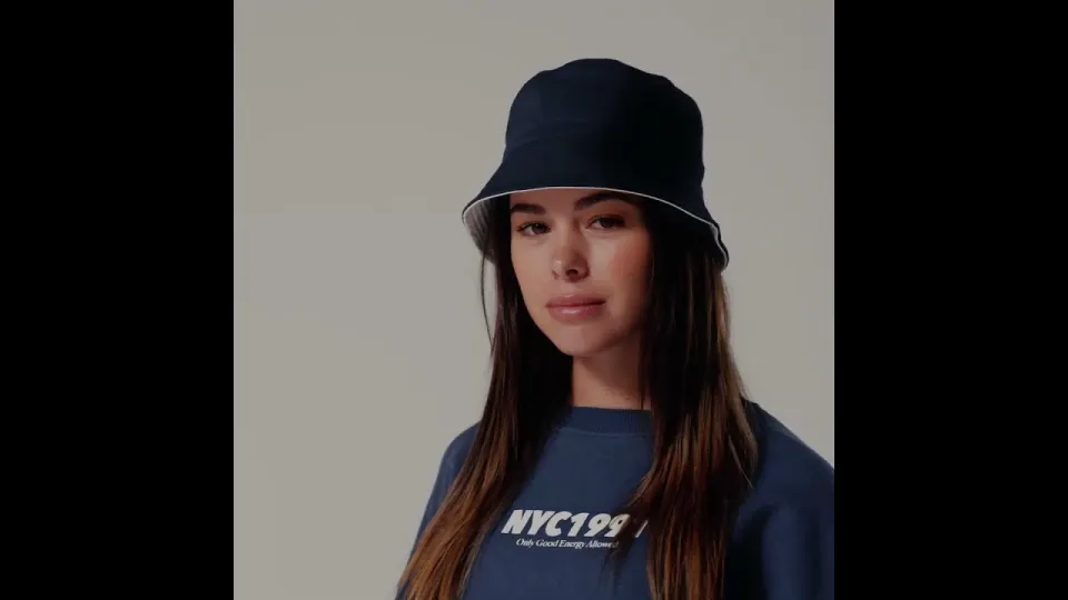 Vidéo du produit Reversible Bucket Hat