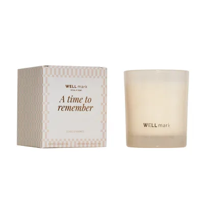 Bougie parfumée Wellmark Echoes of Kindness de 210 g coloris rose pâle
